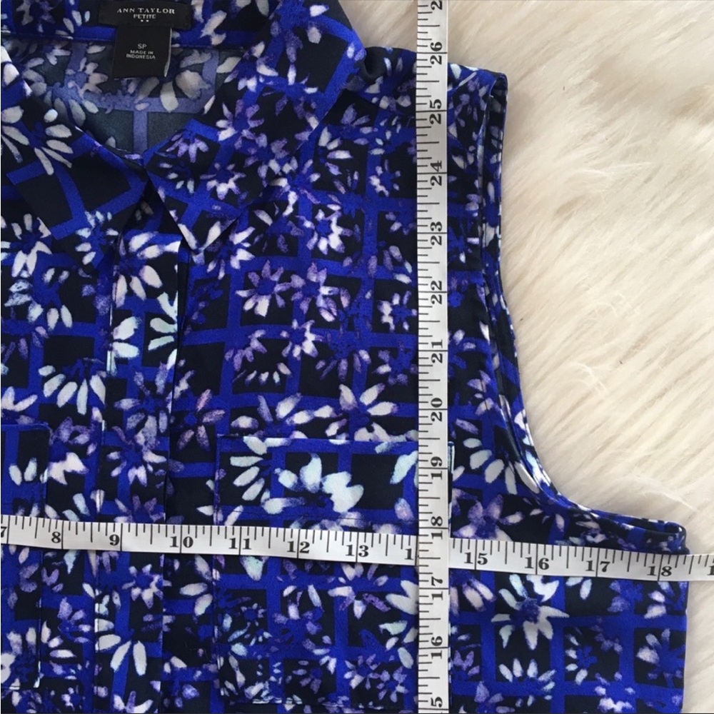 Ann Taylor and Loft bundle with TWO tops size small - Picture 6 of 9